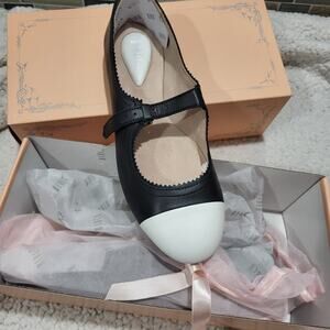 NIB Bloch Women's Cassiopeia Leather  Ballet Flat  Black/White  Women's size  10